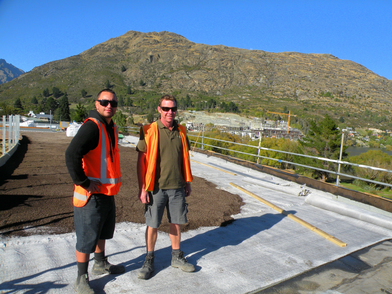 Installing a green roof at the Remarkables